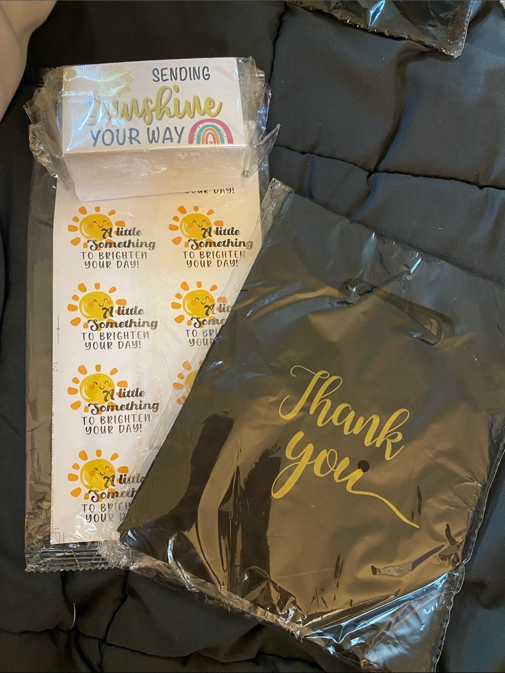 Bundle of shipping supplies